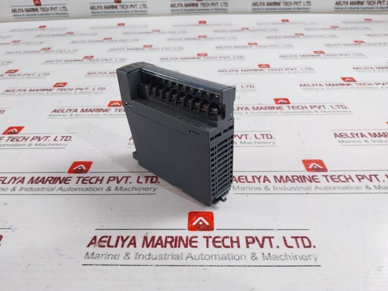 Mitsubishi Electric Q68adv Analog To Digital Conversion Unit, 15vdc 30ma