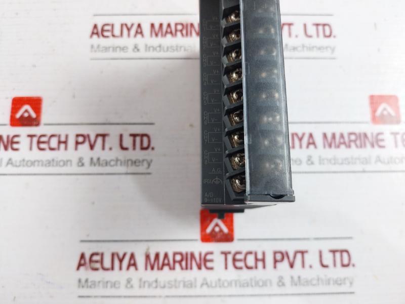 Mitsubishi Electric Q68adv Analog To Digital Conversion Unit, 15vdc 30ma