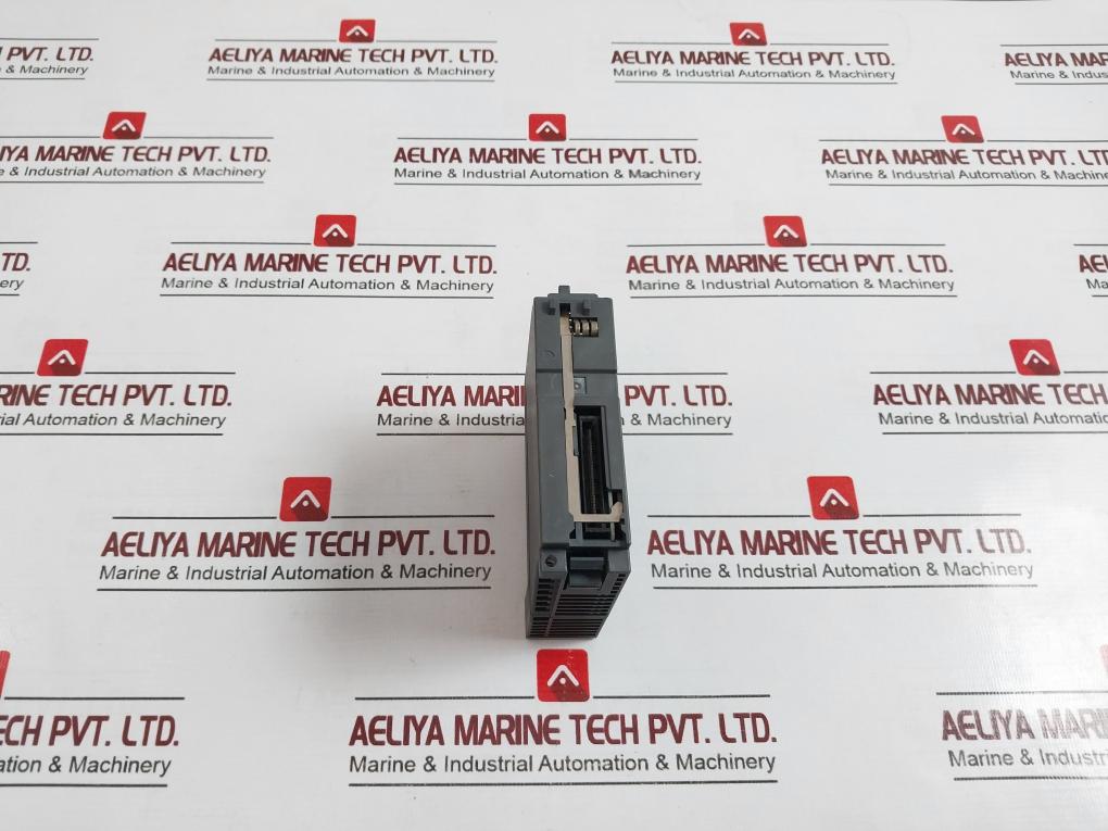 Mitsubishi Electric Qx10 Input Unit Melsec-q 100-120Vac 7-10Ma 50/60Hz