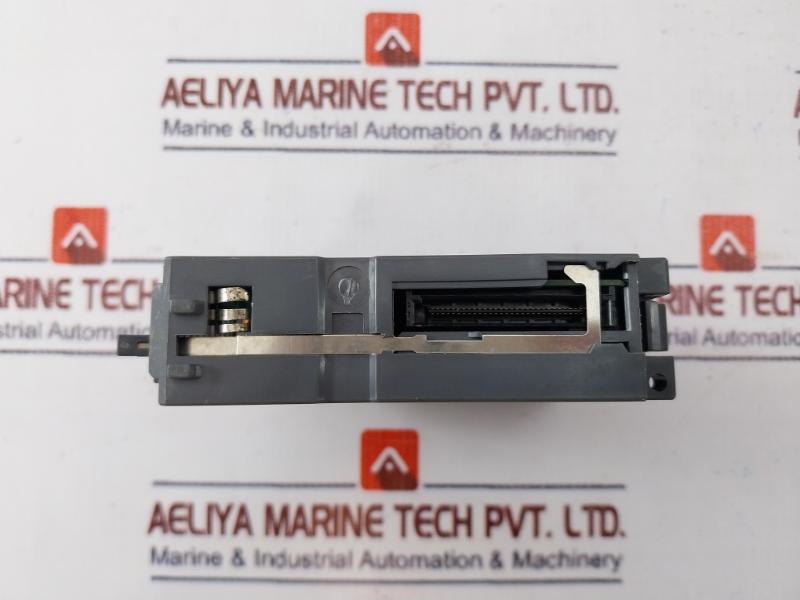 Mitsubishi Electric Qx40 Melsec-q 16 Point Digital Input Module, Class 2