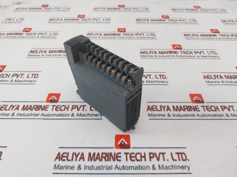 Mitsubishi Electric Qy10 Plc Q Series Output Module 240Vac 2A