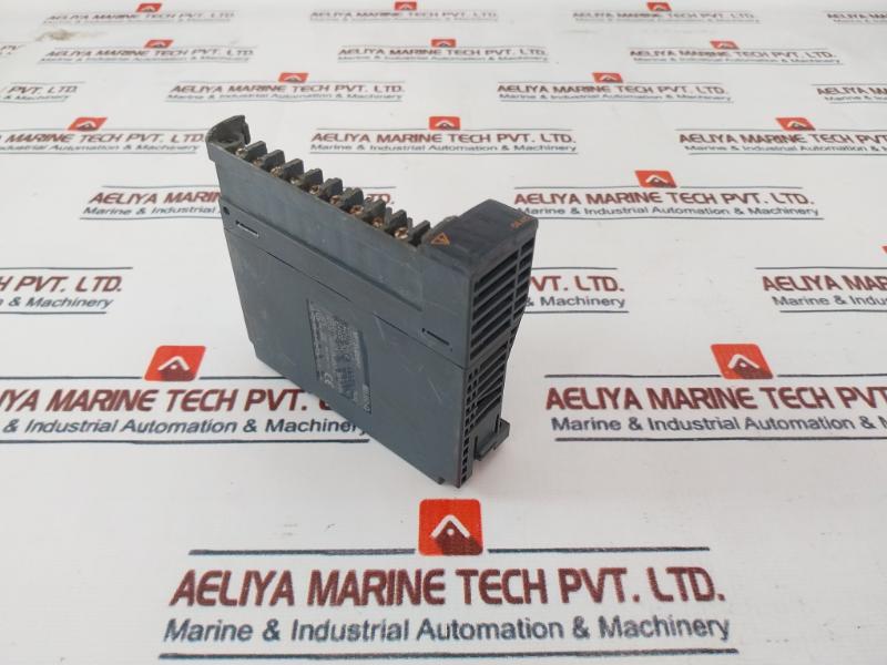 Mitsubishi Electric Qy10 Plc Q Series Output Module 240Vac 2A