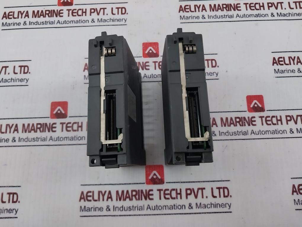 Mitsubishi Electric Qy10 Plc Q Series Output Module 24Vdc 2A