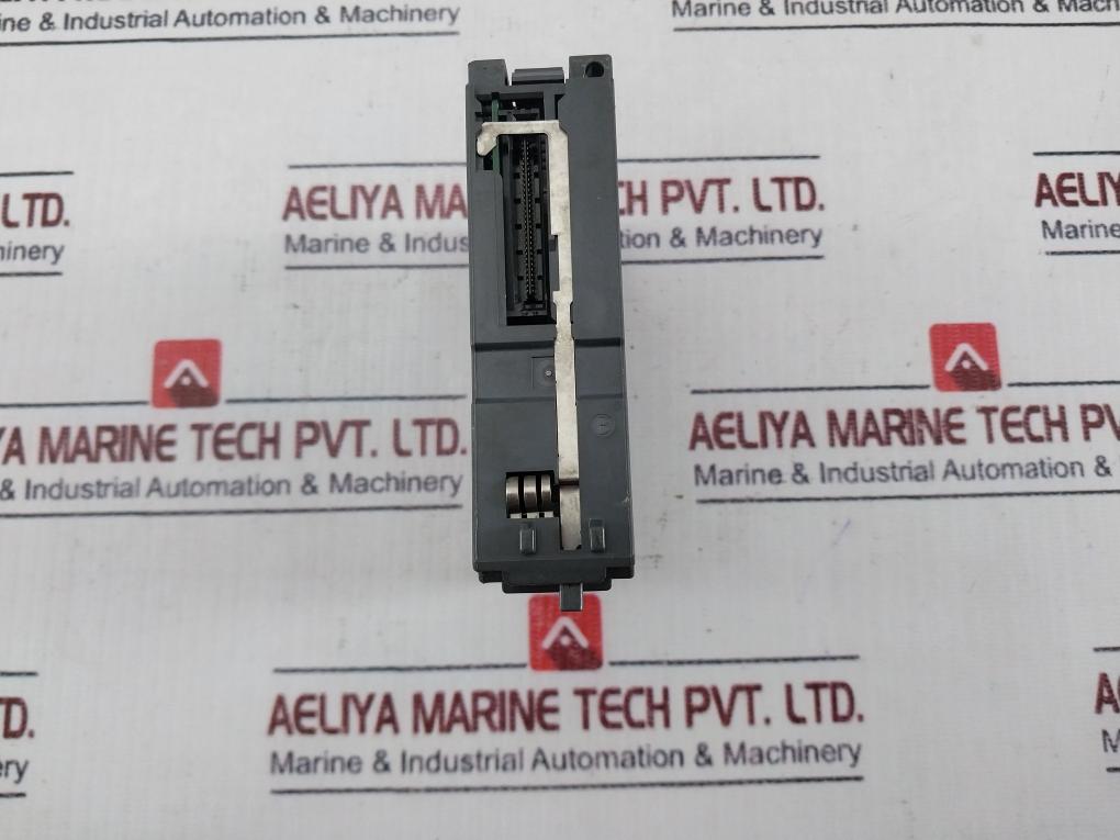 Mitsubishi Electric Qy10 Plc Q Series Output Module 24Vdc 2A