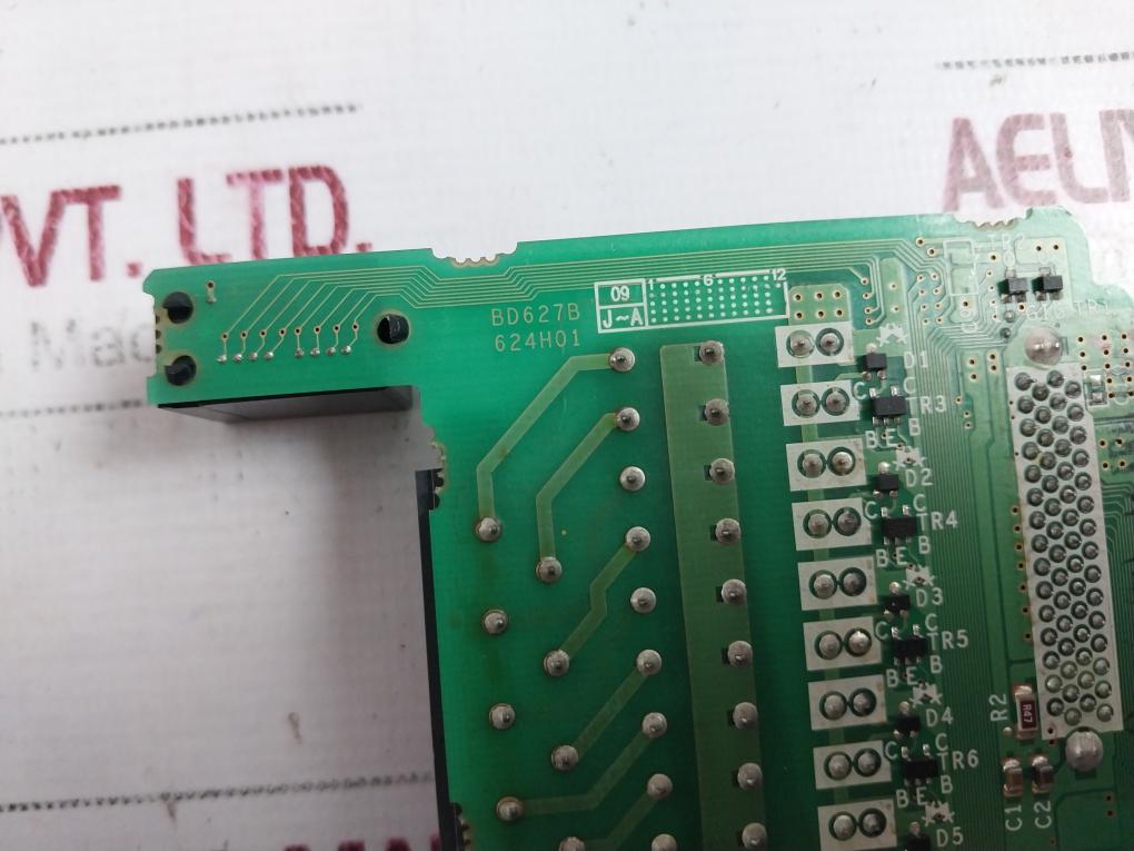 Mitsubishi Electric Qy10(N) Pcb For Plc Q Series Output Module Bd627B624G51A