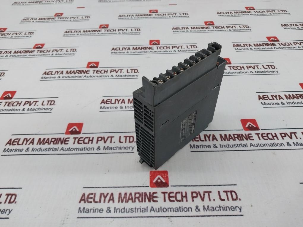 Mitsubishi Electric Qy22 Plc Q Series Output Module 100-240Vac 0.6A