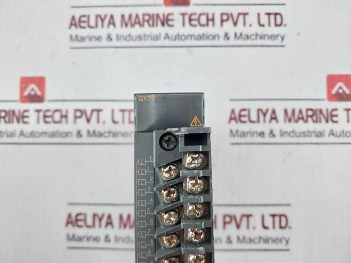 Mitsubishi Electric Qy22 Plc Q Series Output Module 100-240Vac 0.6A