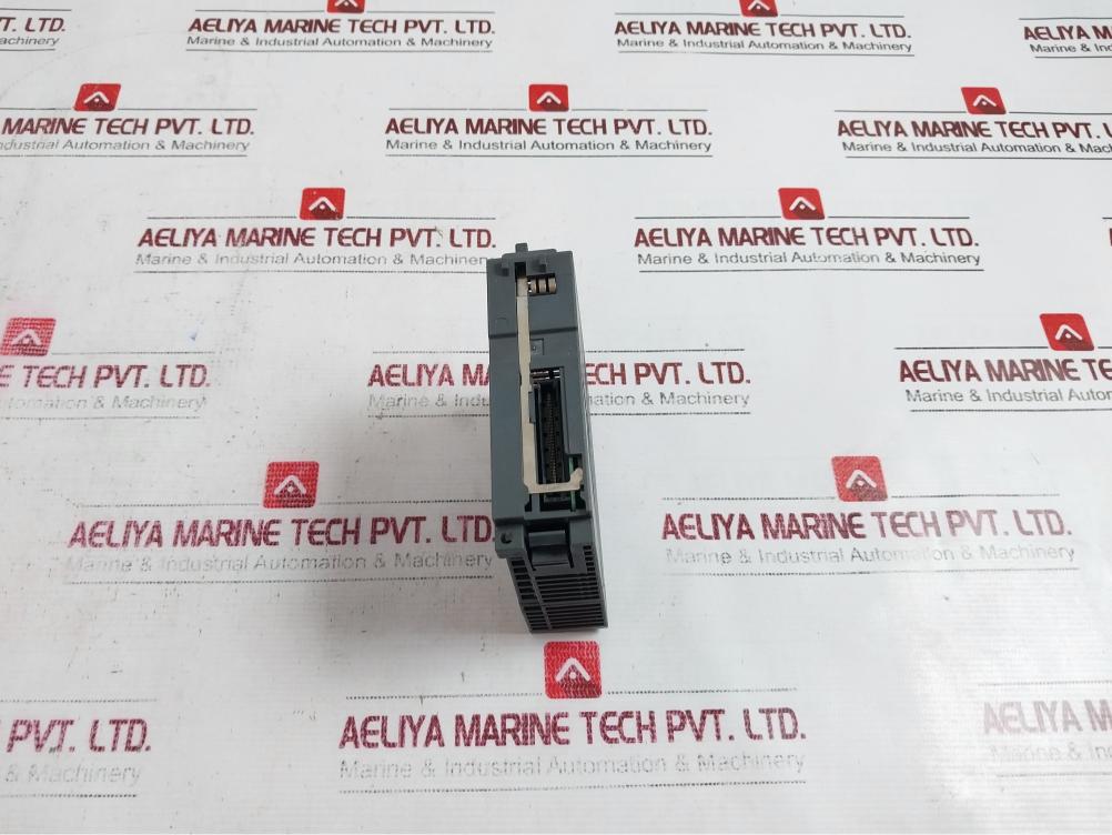 Mitsubishi Electric Melsec-q Qy41P Output Unit Module 12/24Vdc 0.1A Class 2