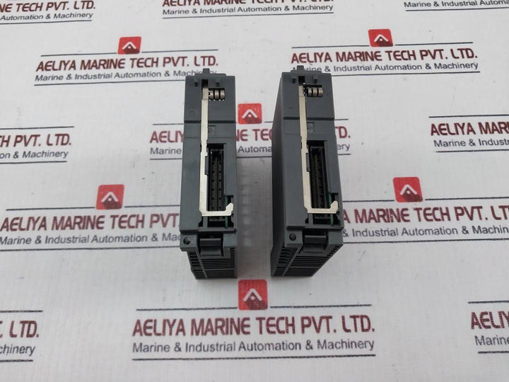 Mitsubishi Electric Qy50 I/O Output Unit Plc Module 12/24Vdc 0.5A