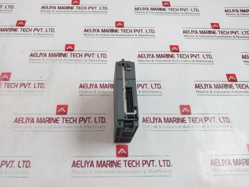 Mitsubishi Electric Melsec-q Qy80 Output Unit Plc Module 1224Vdc 0.5A