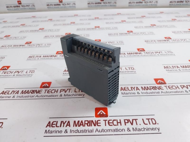 Mitsubishi Electric Qy80 Melsec-q Plc Output Module 12/24Vdc 0.5A