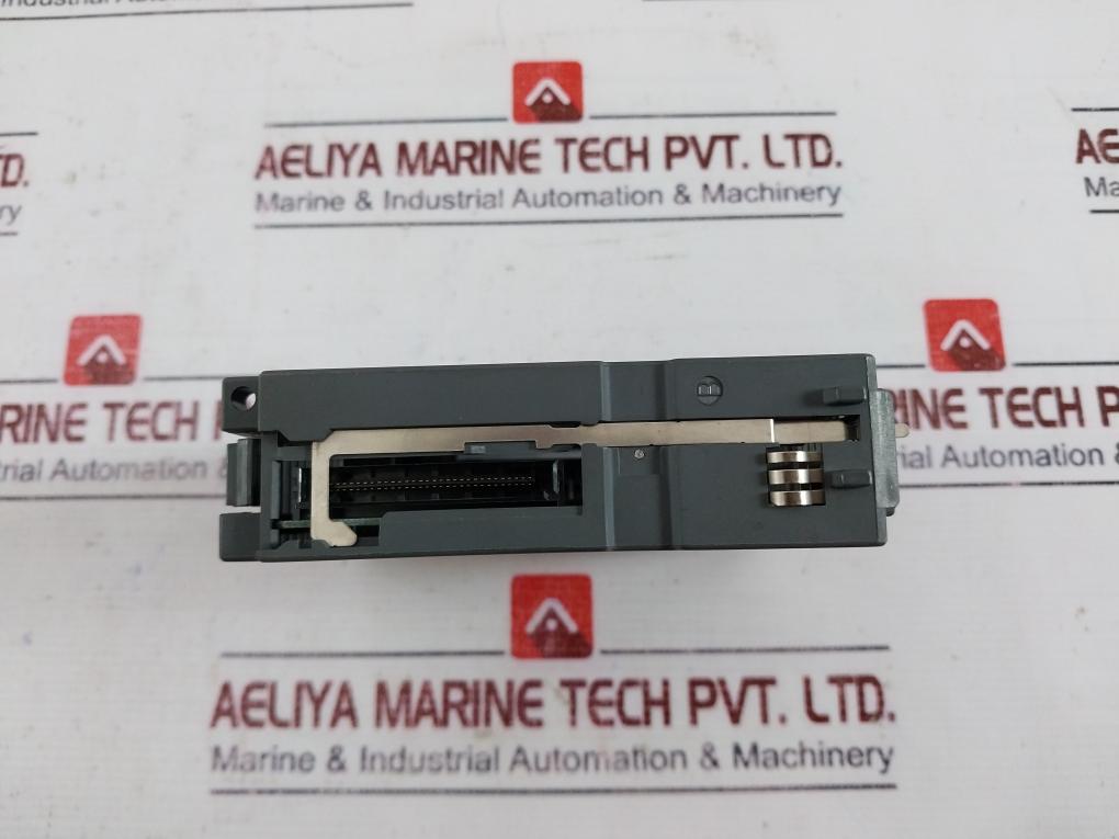 Mitsubishi Electric Qy81P Plc Input/Output Module Melsec-q 12/24Vdc 0.1A