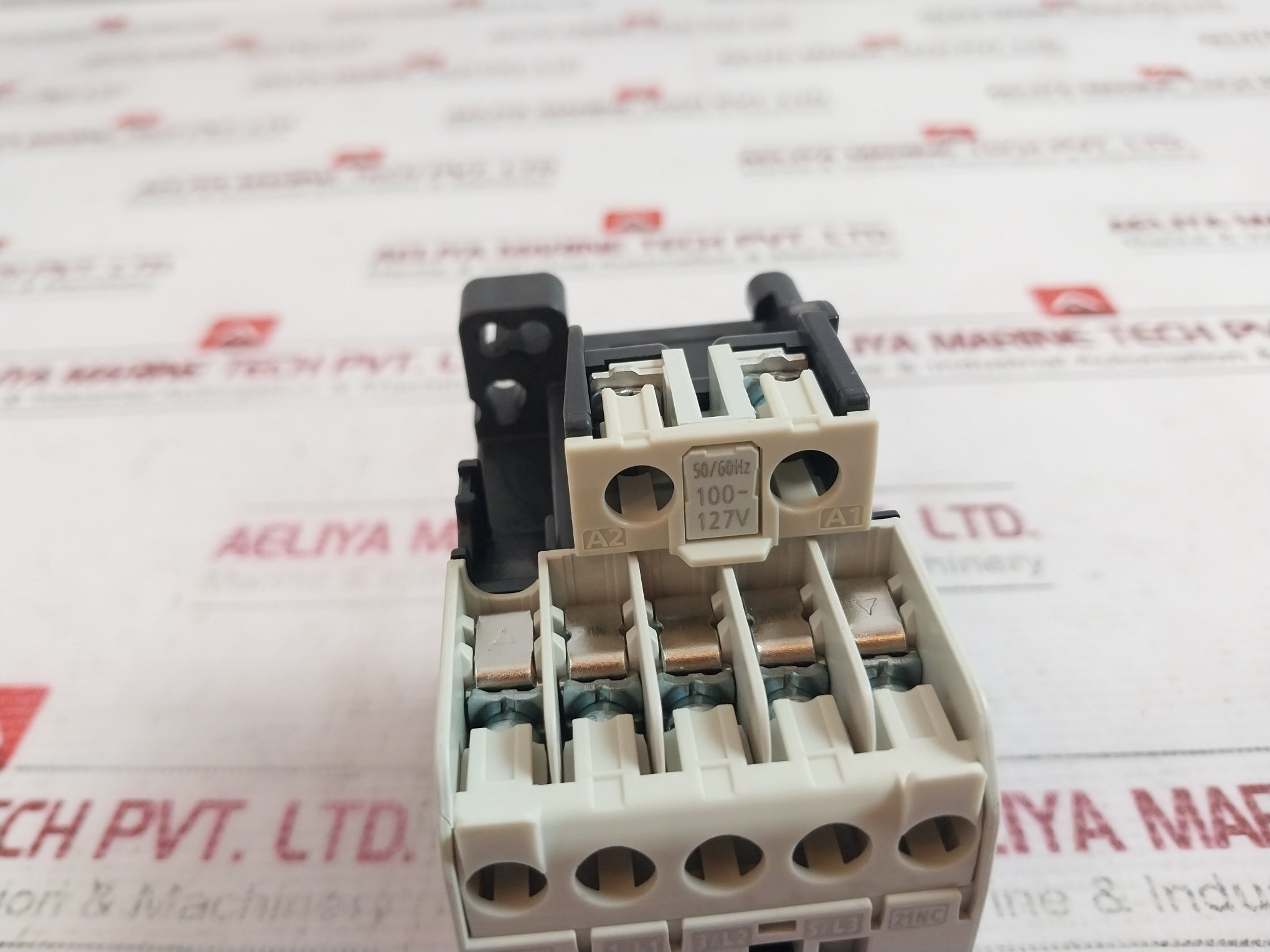 Mitsubishi Electric S-t12 Magnetic Contactor 100-127V 50/60Hz 20A