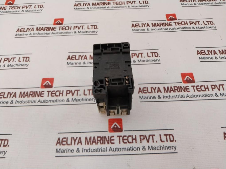 Mitsubishi Electric S-t12 Magnetic Contactor 20A 100-127V 50/60Hz