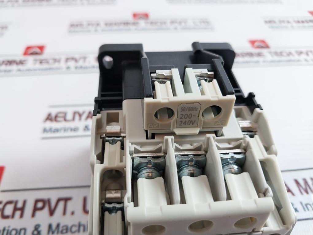 Mitsubishi Electric S-t25 Contactor