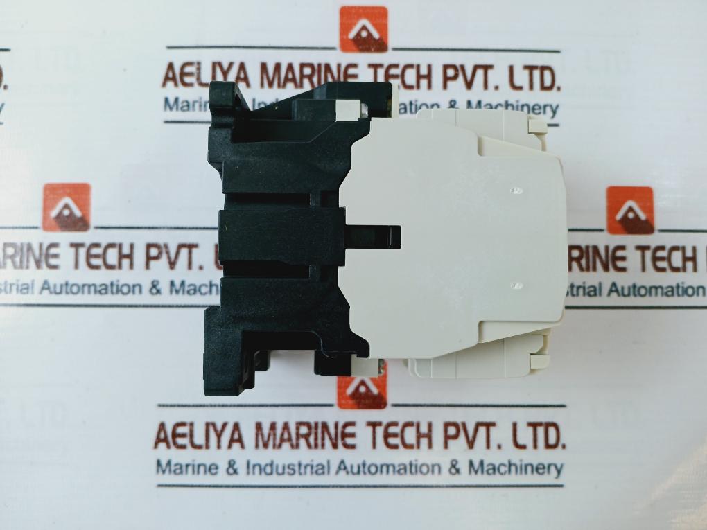Mitsubishi Electric S-t35 Magnetic Contactor