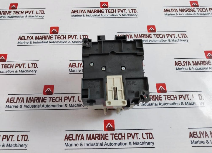 Mitsubishi Electric S-t65, 3 Poles Magnetic Contactor 100A 440V 50/60Z
