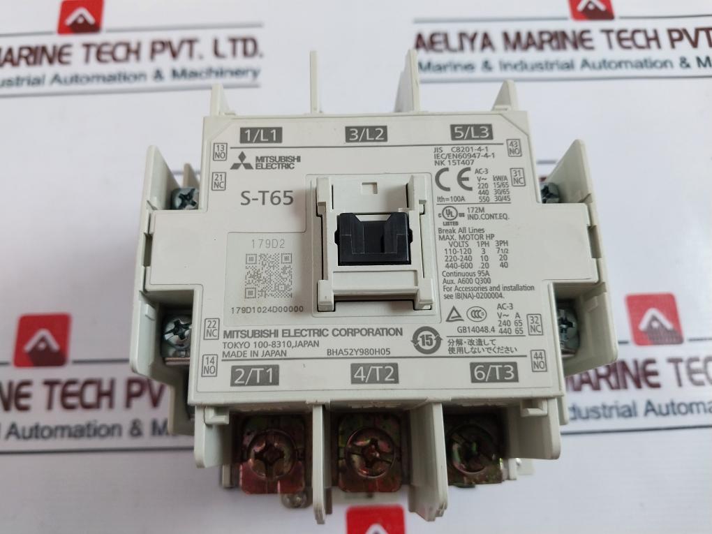 Mitsubishi Electric S-t65, 3 Poles Magnetic Contactor 100A 440V 50/60Z