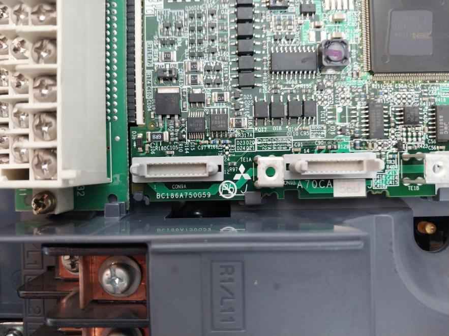 Mitsubishi Fr-a740-7.5K Inverter 7.5Kw 3Ph Ac380-480V 50Hz Fr-du07