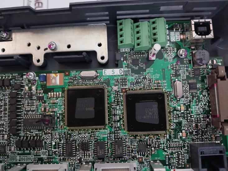 Mitsubishi Fr-a740-7.5K Inverter 7.5Kw 3Ph Ac380-480V 50Hz Fr-du07