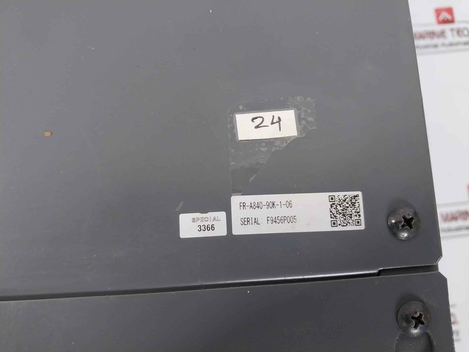 Mitsubishi Fr-a840-90K-1-06 3-phase Inverter Module Ac380-500V 50Hz/60Hz