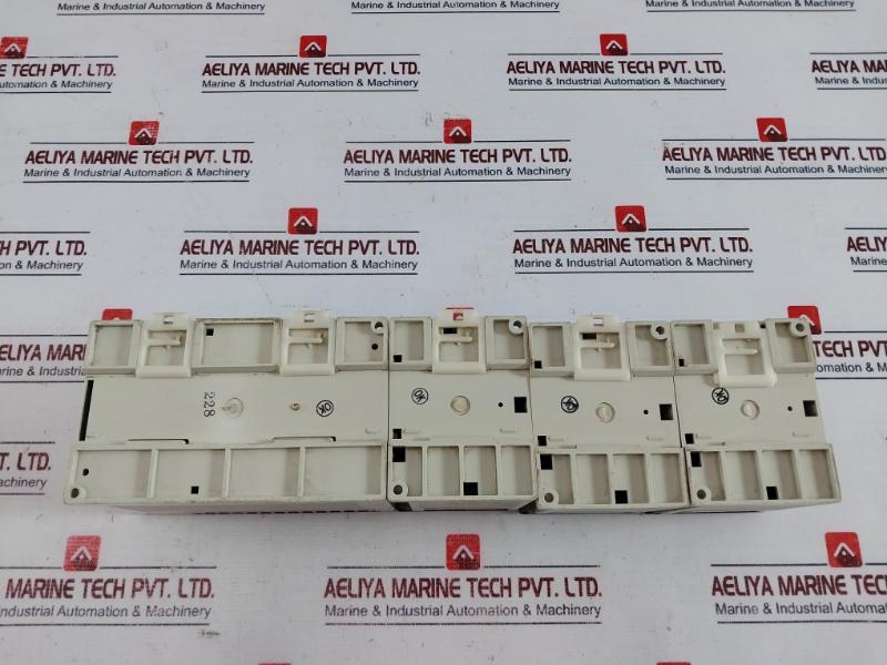 Mitsubishi Fx2N-32Mr,Fx0N-16Ex-es/Ul(Digital Input Unit),Fx0N-16Eyr-es/Ul(Digital Output Unit) Programmable Controller Set