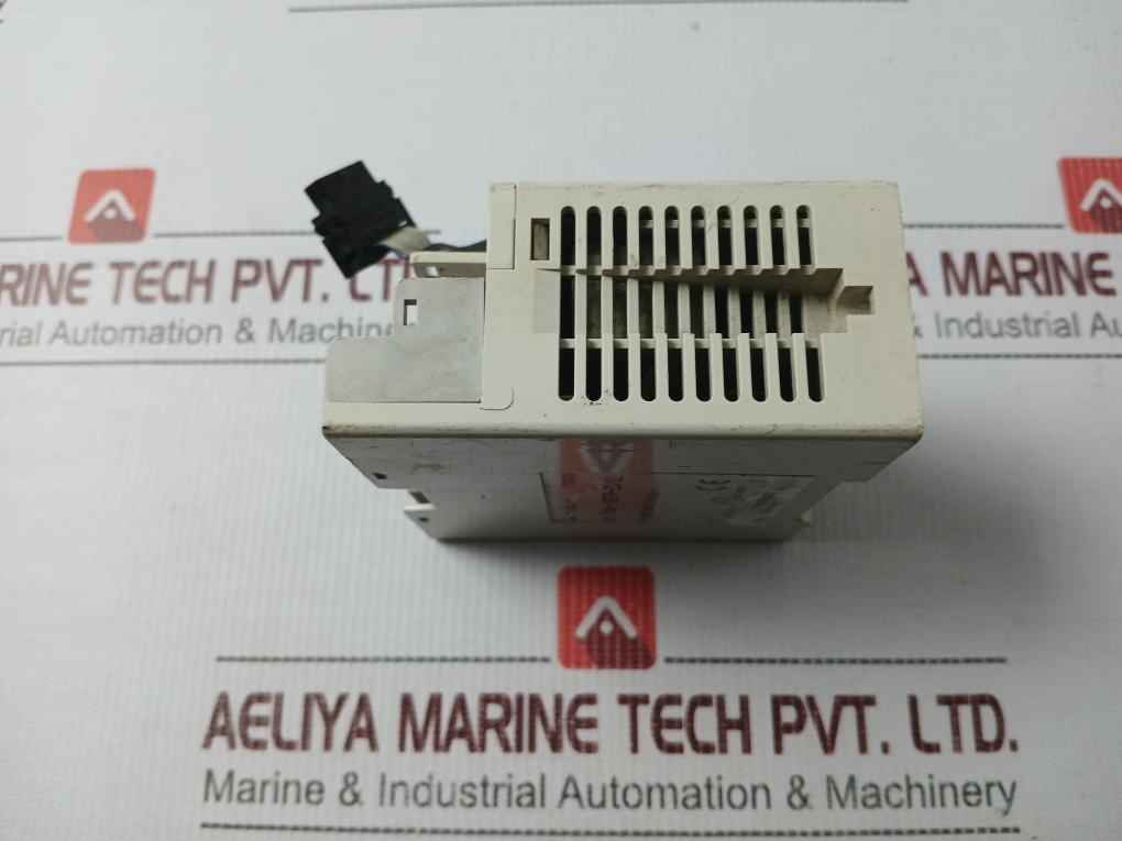 Mitsubishi Fx2n-16eyr-es/ul Programmable Controller 30vdc/240vac 2a