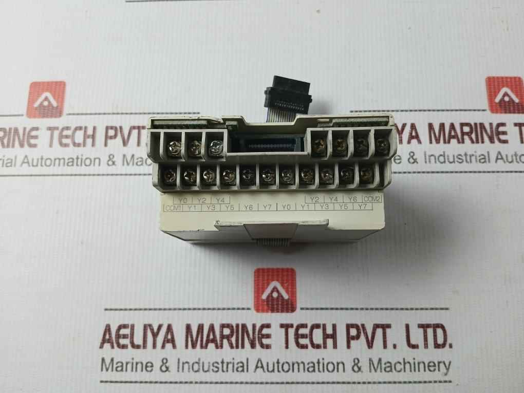 Mitsubishi Fx2n-16eyr-es/ul Programmable Controller Output 30vdc/240vac 2a