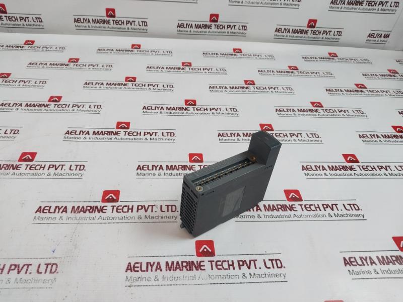 Mitsubishi Melsec-q Qy80 Output Unit 12Vdc 24Vdc 0.5A Class 2 5Vdc 0.08A