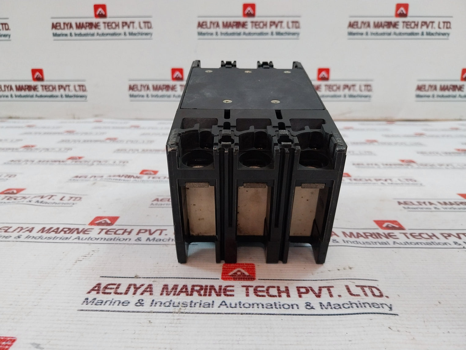 Mitsubishi Nf100-sh No-fuse Breaker 3 Pole, 30 Amp 660V Nk 86T205