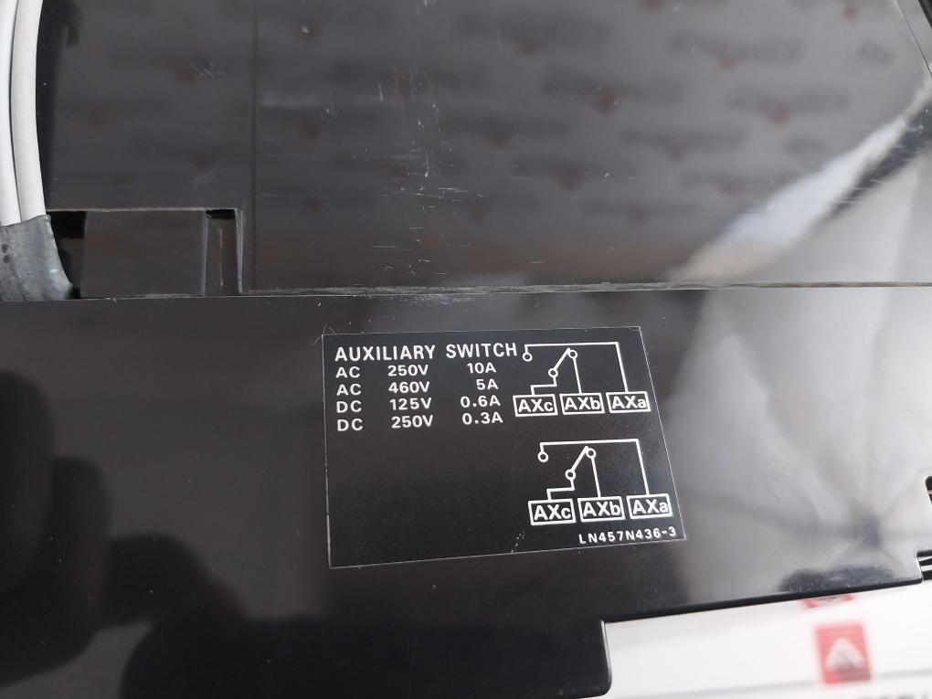 Mitsubishi Nf400-ss No-fuse Circuit Breaker Ac 660V