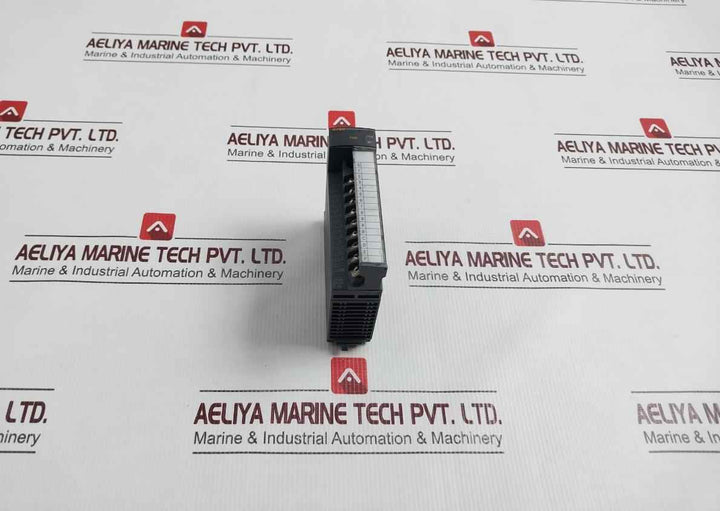 Mitsubishi Qy80 Output Unit 4.0a/common 5vdc 0.08a Class 2 Only