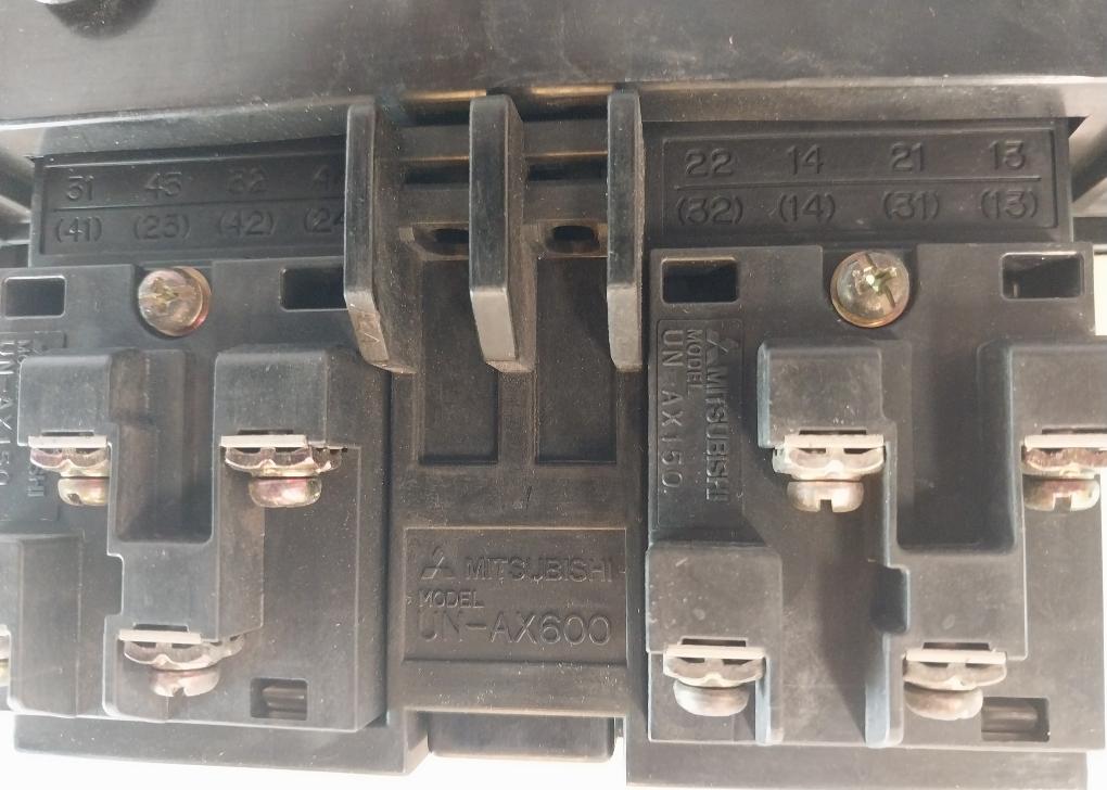 Mitsubishi S-n600 Magnetic Contactor 660A 50/60Hz