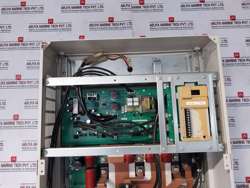 Mitsubishi FR-CV-H55K Transistorized Inverter 172A 3PH AC380-480V 50/60Hz