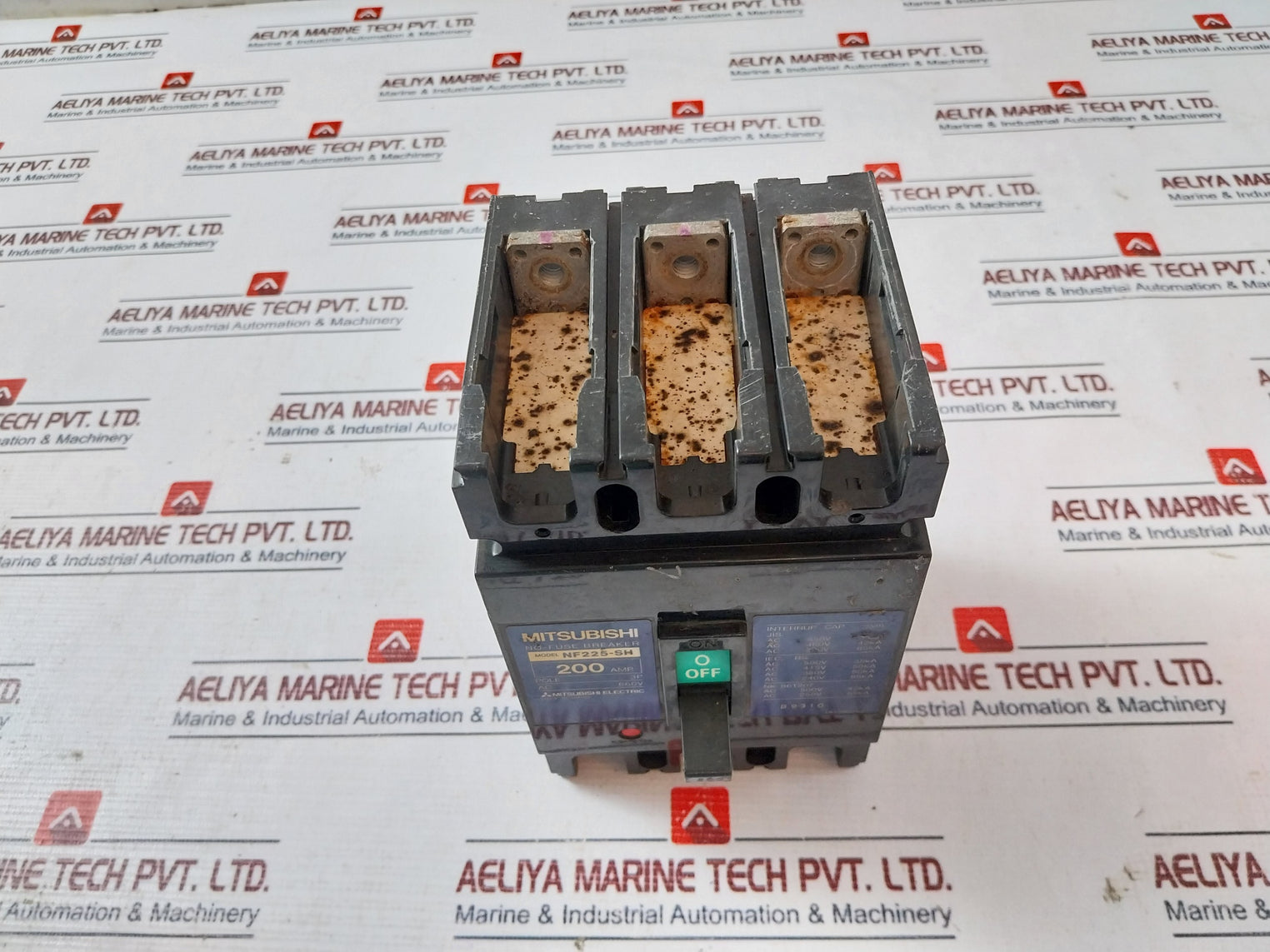 Mitsubishi Electric NF225-SH 3 Pole No-fuse Breaker 200 Amp AC660V