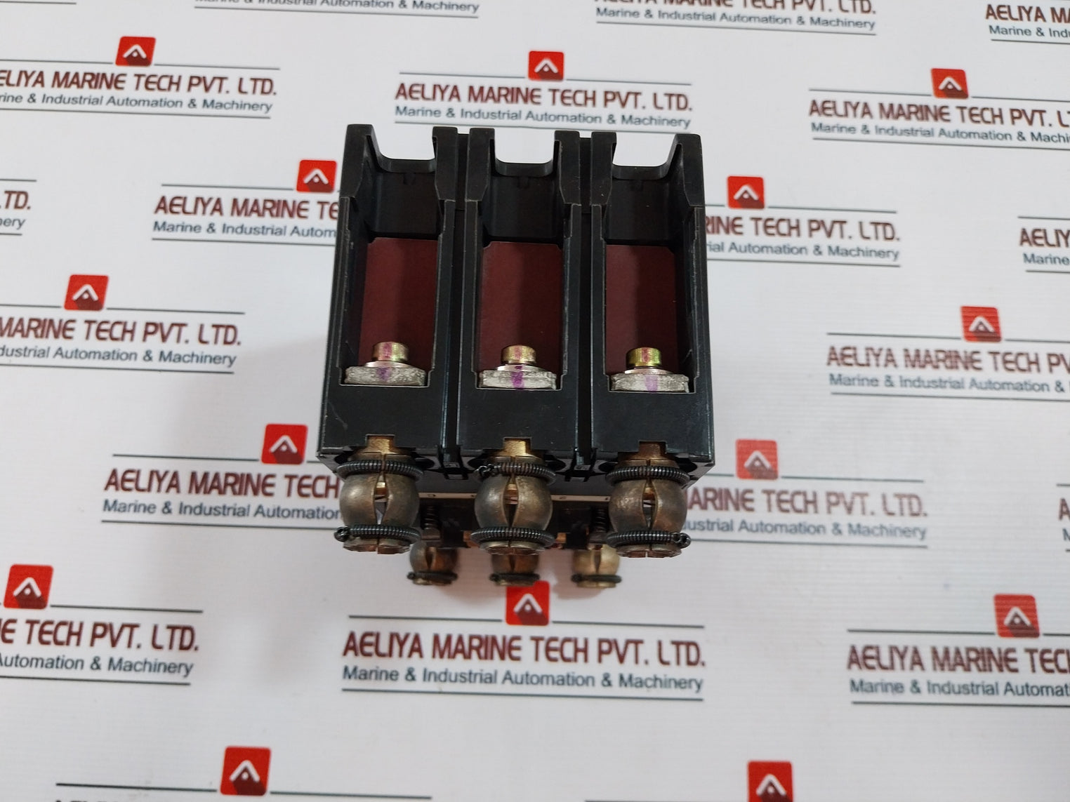 Mitsubishi Electric NF225-SH No-Fuse Breaker 150 Amp AC 660V