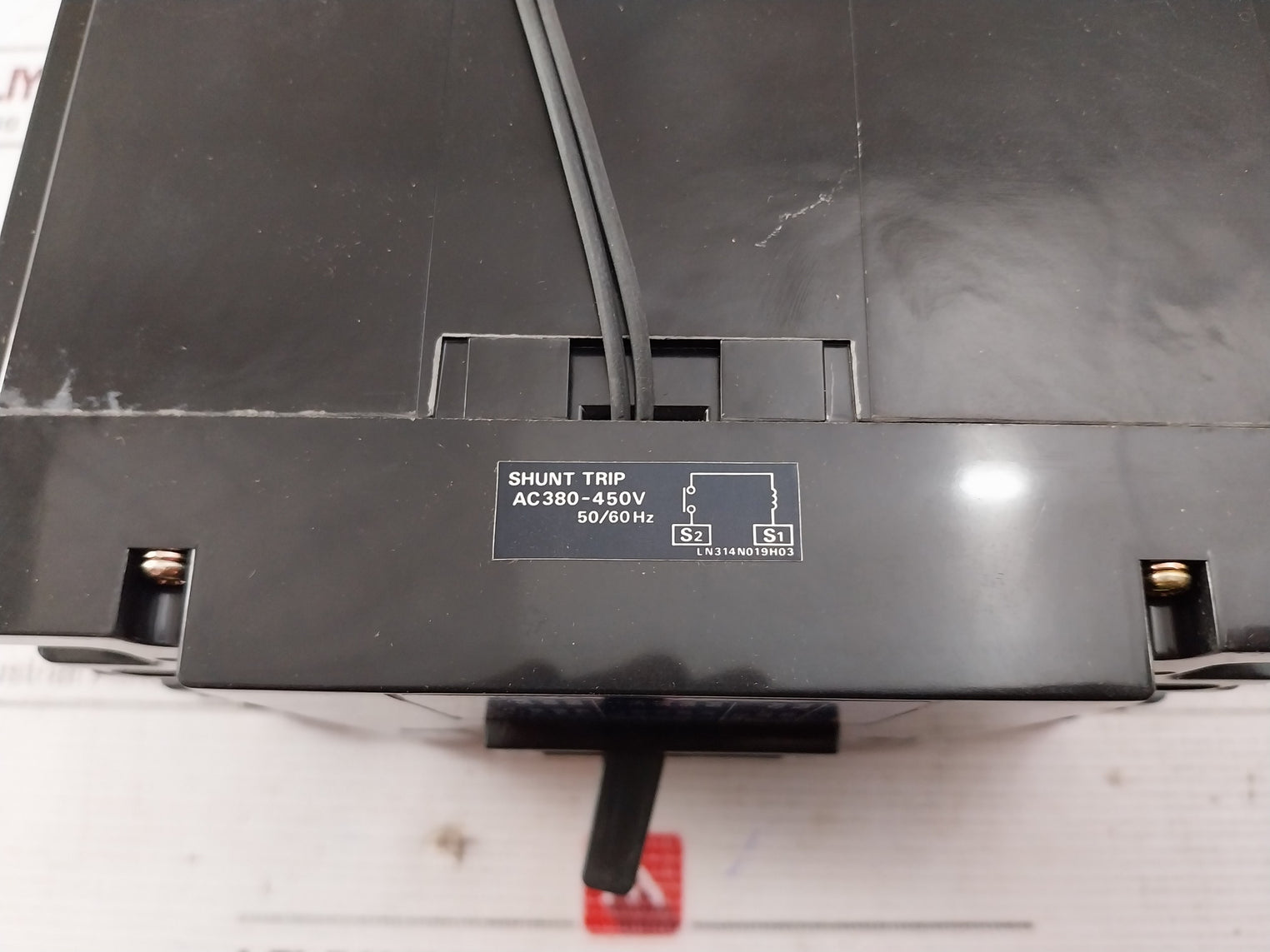 Mitsubishi Electric NF225-SH No-Fuse Breaker 3-Pole 225A 660V AC