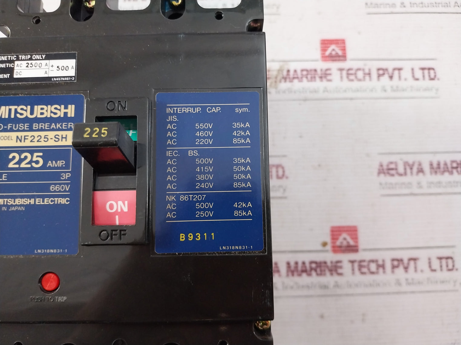 Mitsubishi Electric NF225-SH No-Fuse Breaker 3-Pole 225A 660V AC