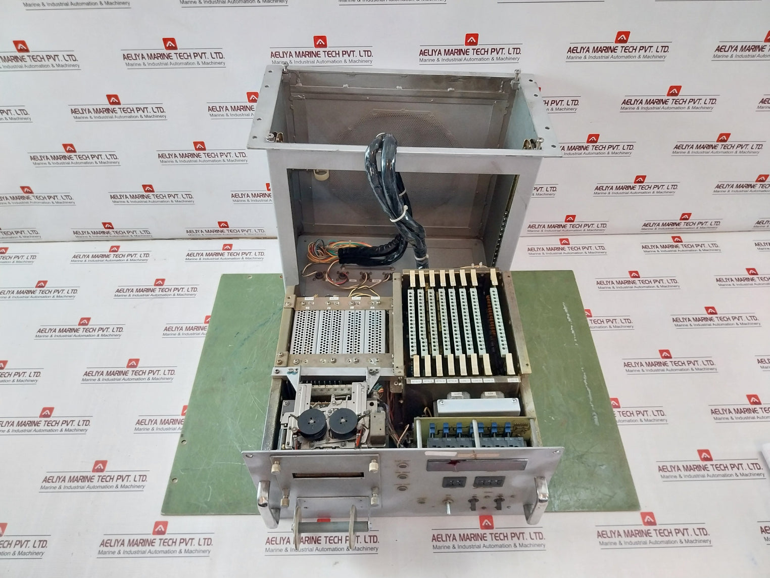 Mitsui Mtc-1 Electronic Governor Dc 18-36V Dke15B-15 Ac100V E-5324