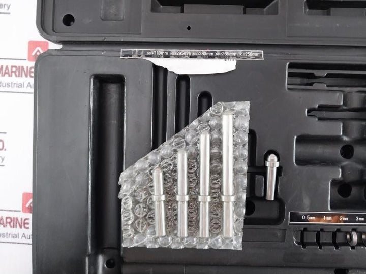 Mitutoyo 2046-08 Cylinder Gauge Kit 511-131 (Incomplete Kit)