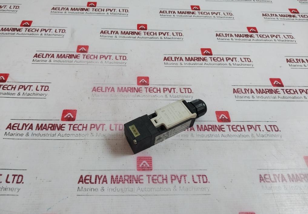 Moeller At0-02-1-zb Mechanical Interlock Switch 4000V Ip65 Iec 947/En 60 947