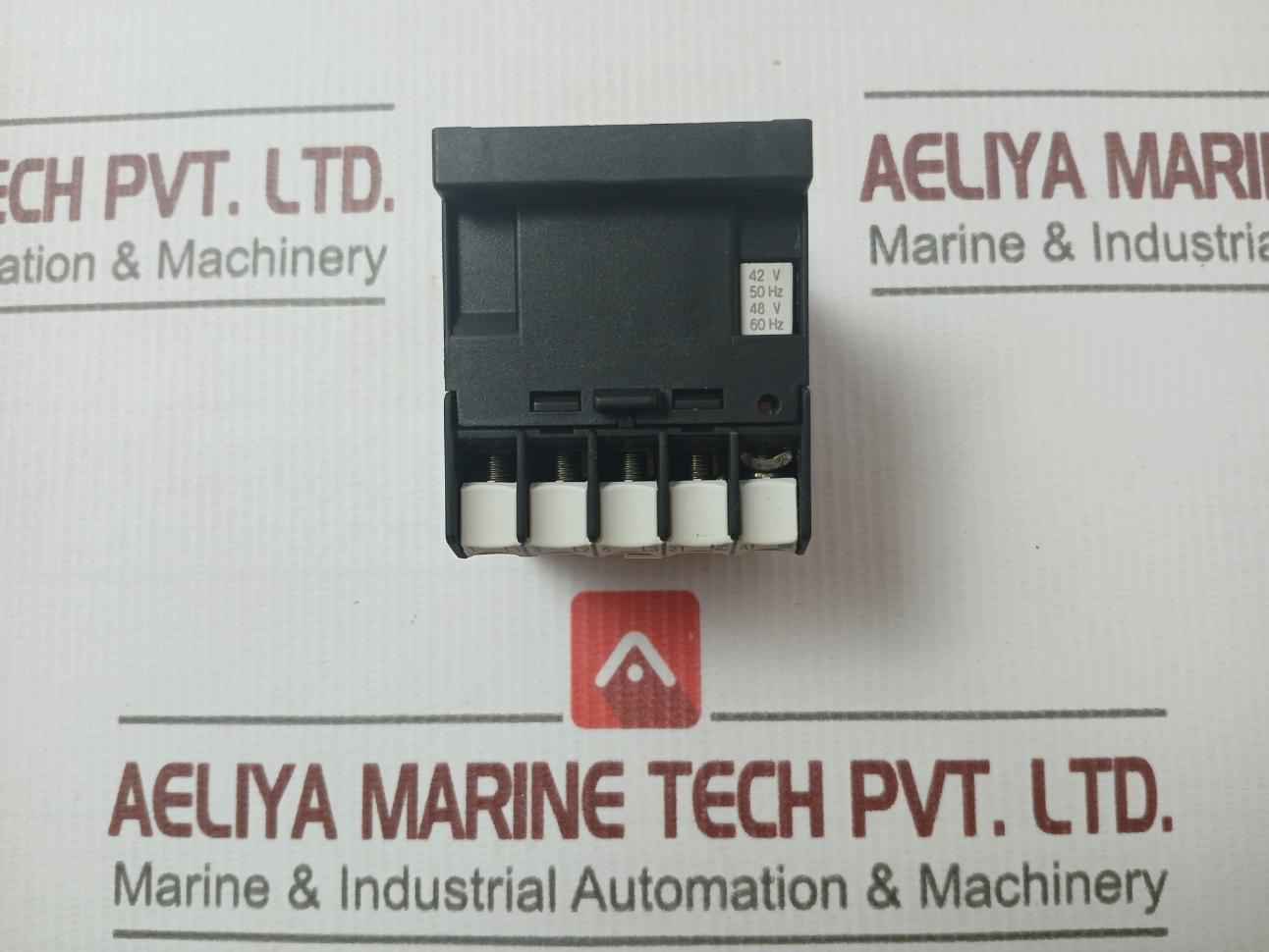 Moeller Dil Em-01 3 Pole Mini Contactor 6000V 20A 50-60Hz