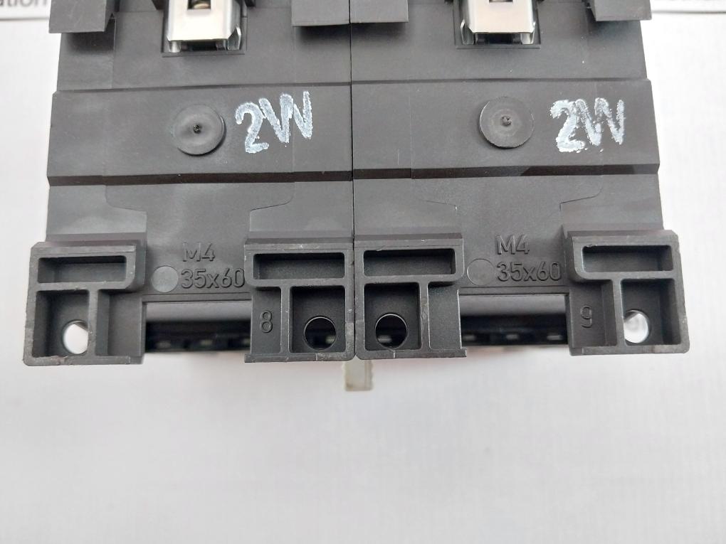 Moeller Dilm9-10 3 Pole Contactor 24Vdc 600V Ac