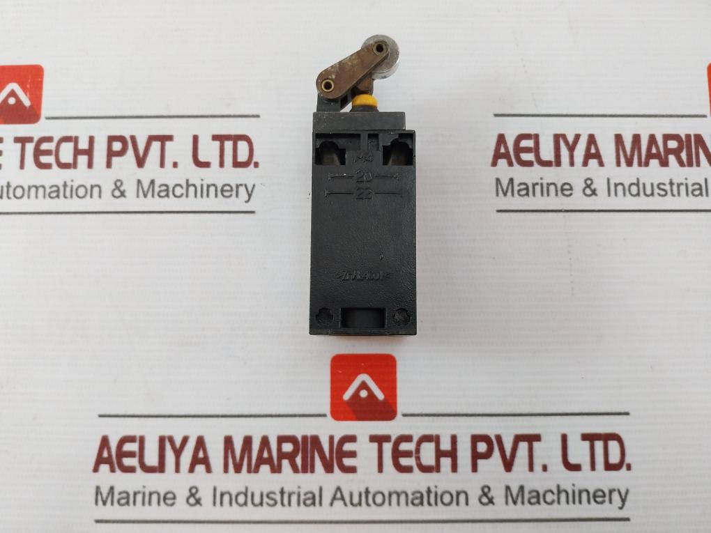 Moeller Lsm-11/L Limit Switch With Roller Lever Iec/En 60947-5-1 10A/300Vac