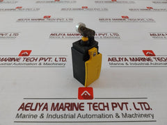 Moeller Lsm-11/L Limit Switch With Roller Lever Iec/En 60947-5-1 10A/300Vac