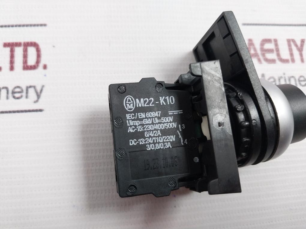 Moeller M22-k10 Key-operated Selector Switch Iec/En 60947 6Kv 500V