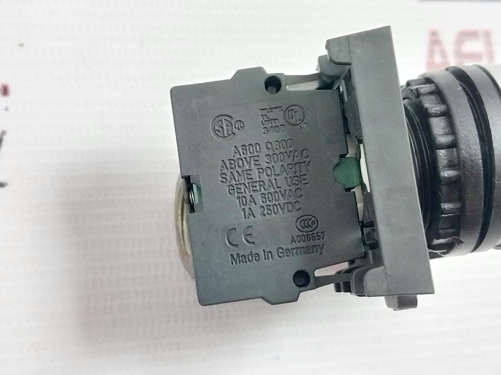 Moeller M22-k10 Pushbutton Contact Block A600 Q300 10A 600Vac