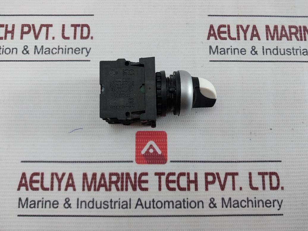 Moeller M22-k10 Selector Switch A600 Q300 10A 600Vac A006657 6Kv