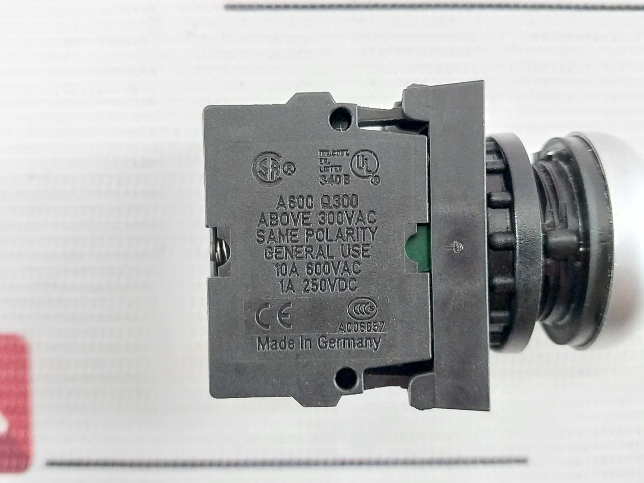 Moeller M22-k10 Selector Switch A600 Q300 10A 600Vac A006657 6Kv