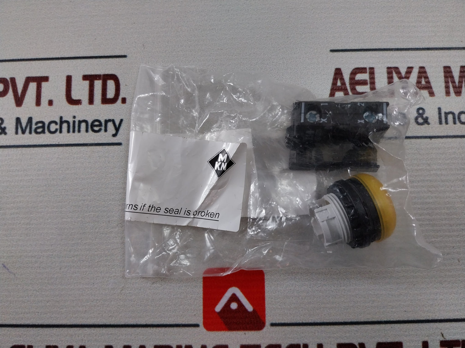 Moeller M22-led230-w Push Button Round Yellow Pilot Light